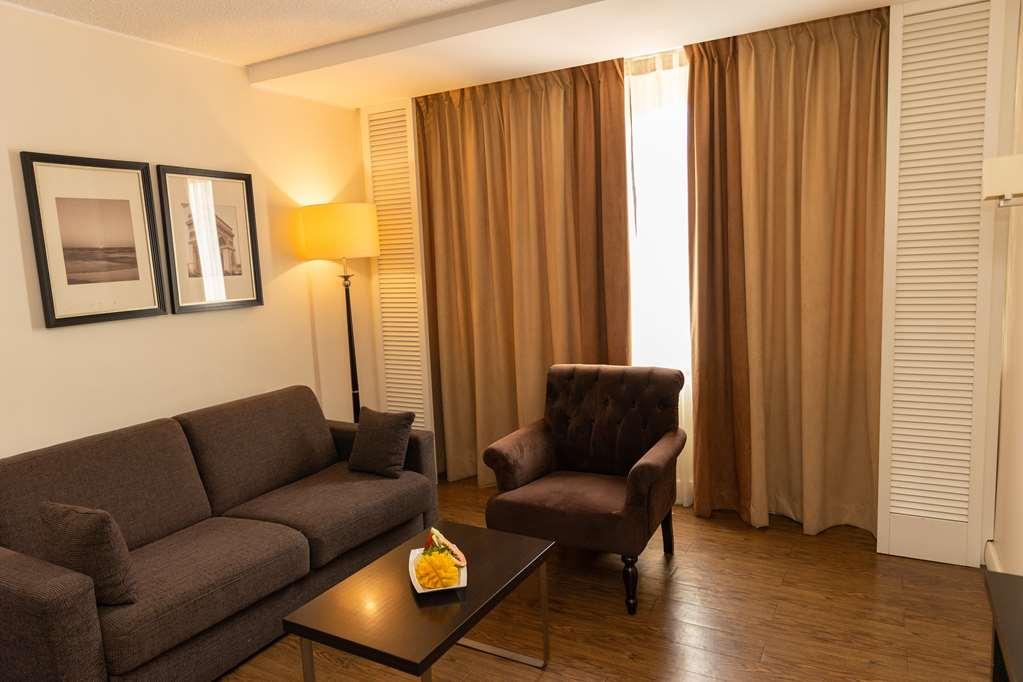 Hotel Lancaster Accra Pokoj fotografie